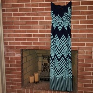Trixxi Maxi dress